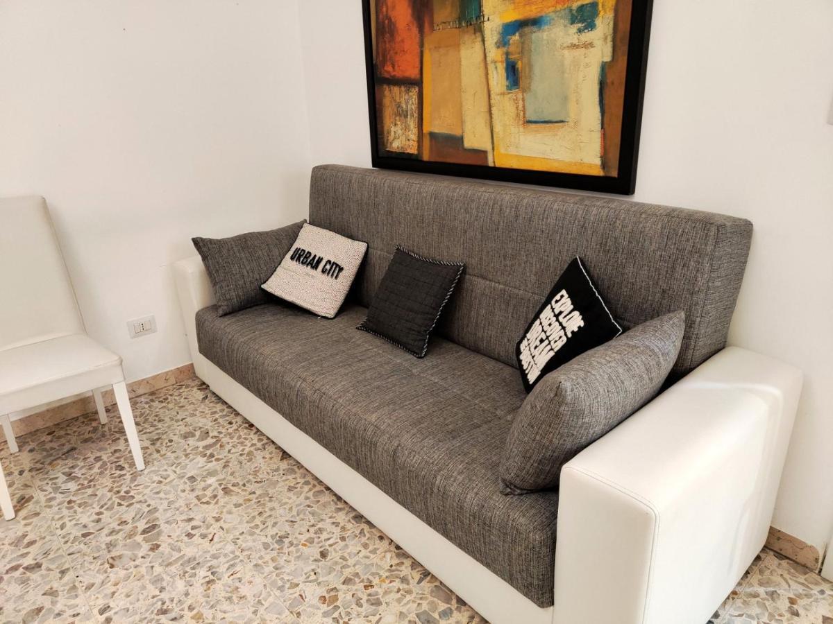 Sergio Tourist Rental Close Tiburtina Station Rome Bagian luar foto