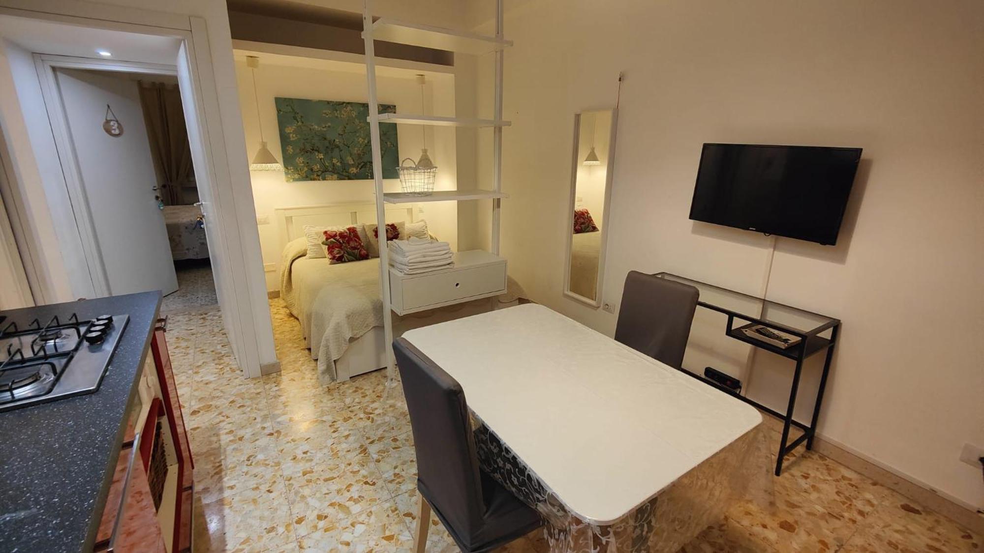 Sergio Tourist Rental Close Tiburtina Station Rome Bagian luar foto