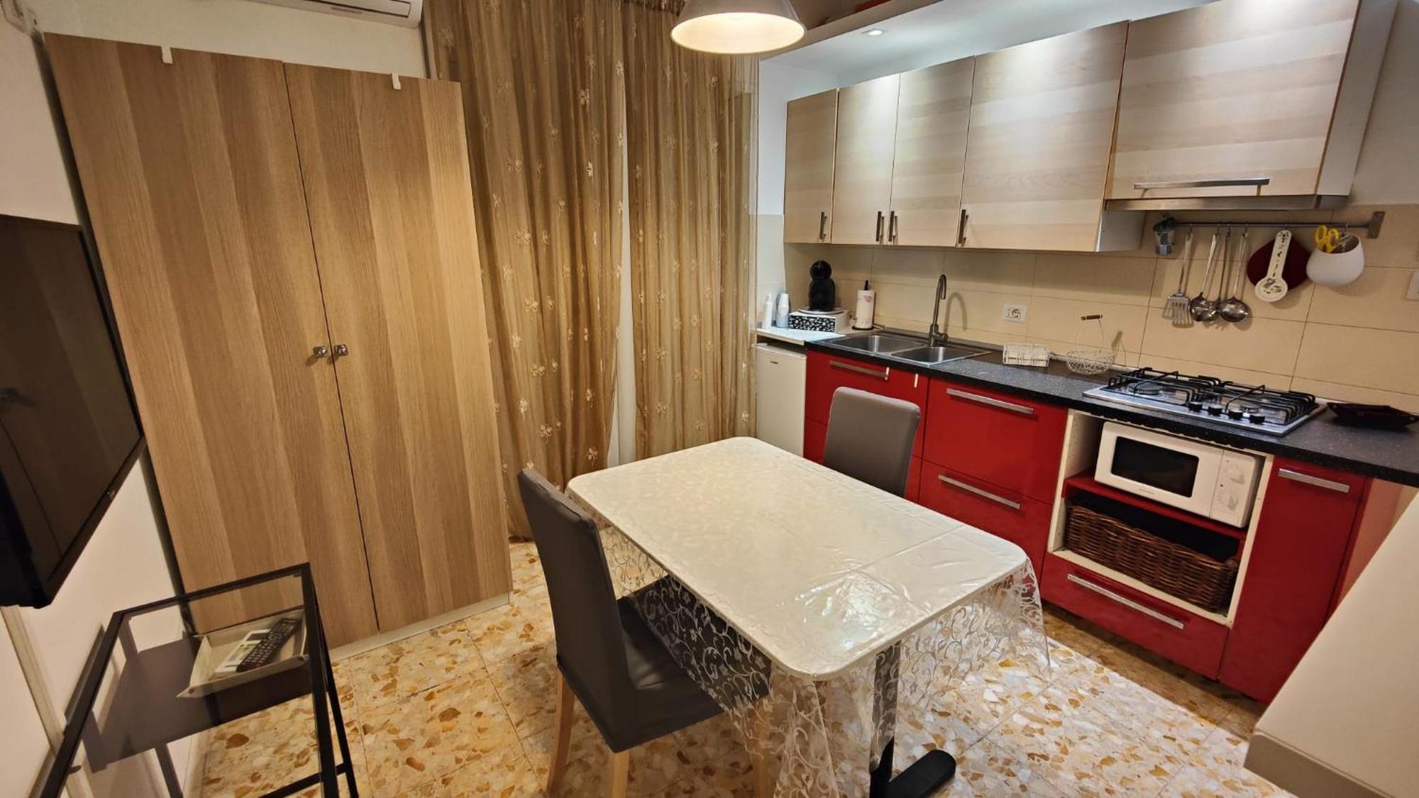 Sergio Tourist Rental Close Tiburtina Station Rome Bagian luar foto