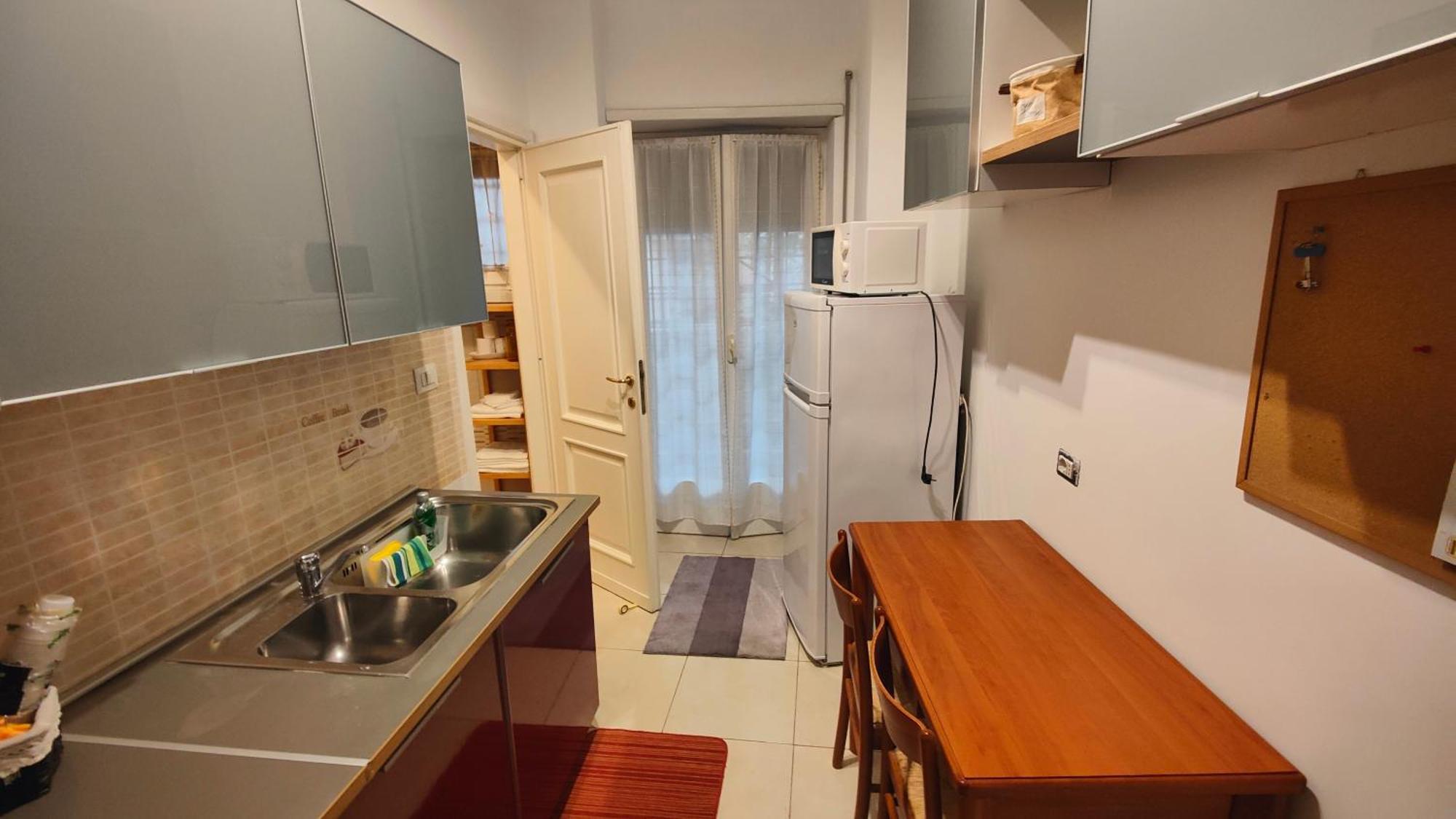 Sergio Tourist Rental Close Tiburtina Station Rome Bagian luar foto