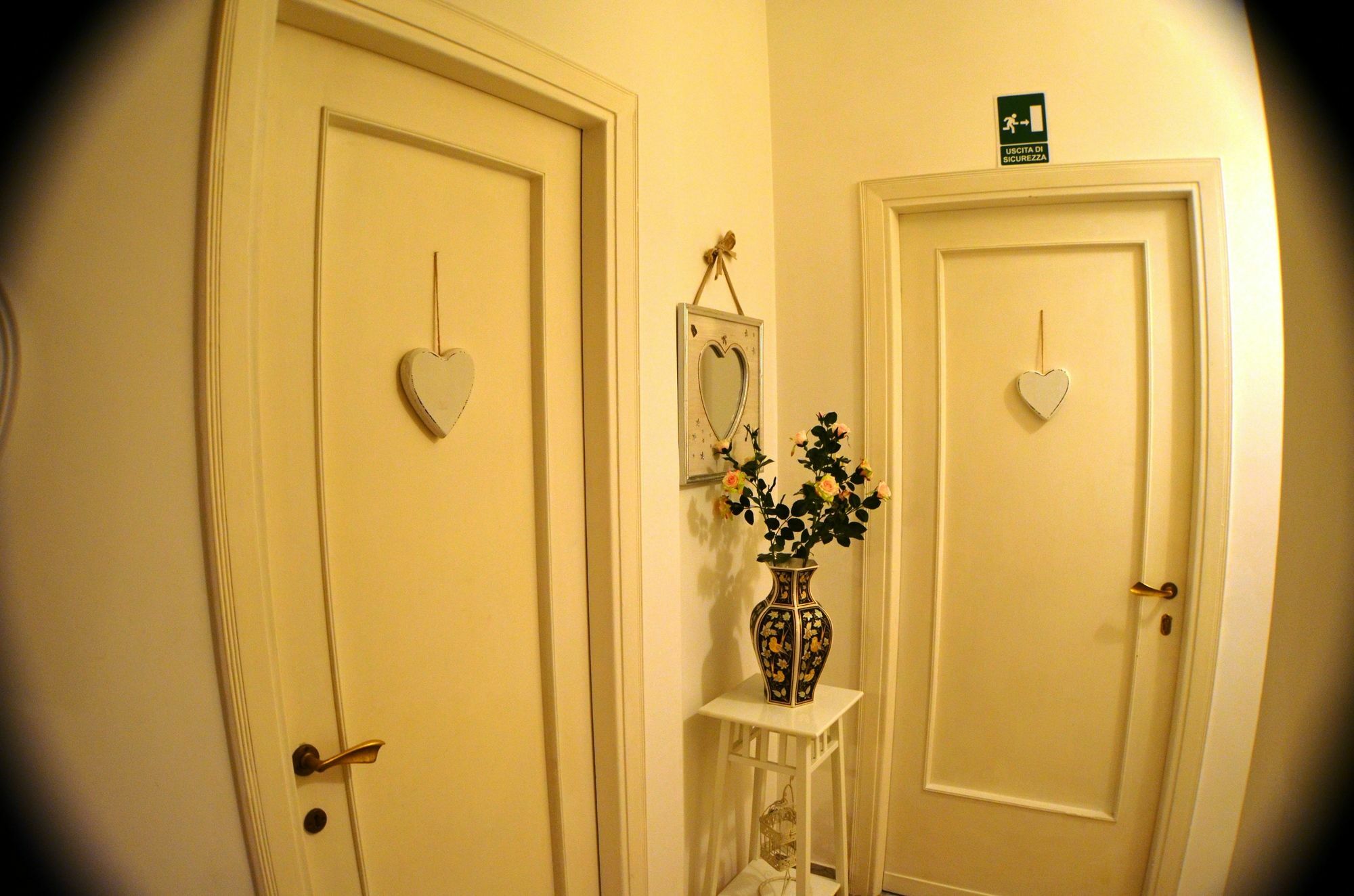 Sergio Tourist Rental Close Tiburtina Station Rome Bagian luar foto